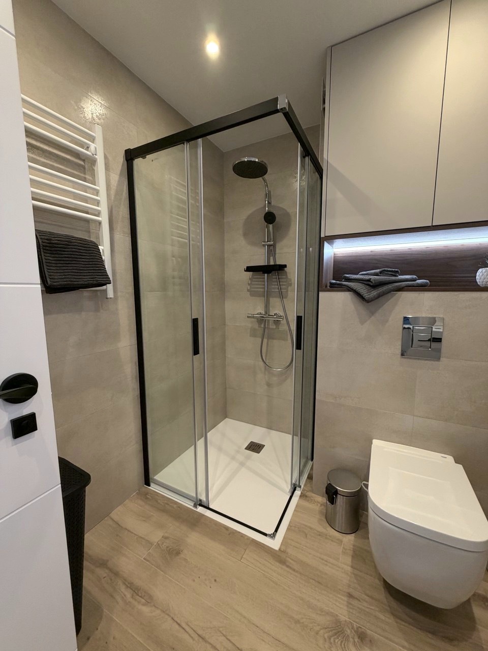 Second modern bathroom